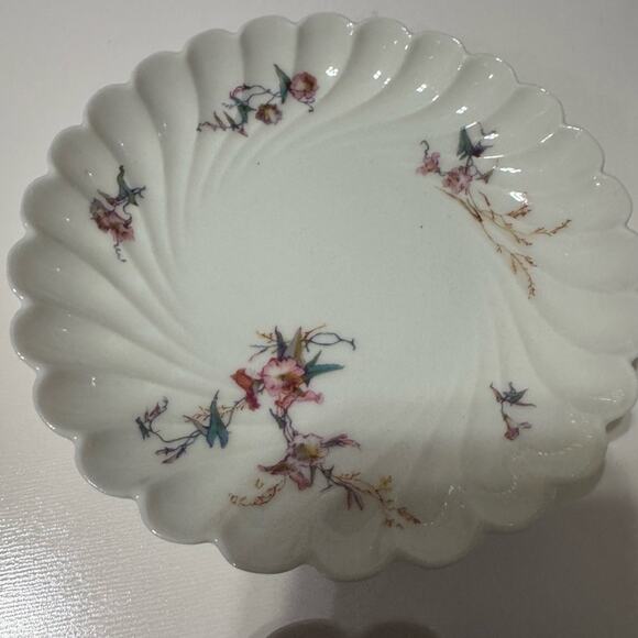 Haviland Co. Limoges 4 Scalloped Ruffled Ceramic Parisian Style Dishes 1880s - Picture 6 of 11